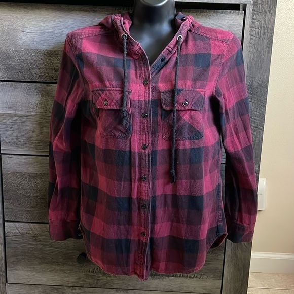 Garage Flannel - Picture 1 of 3